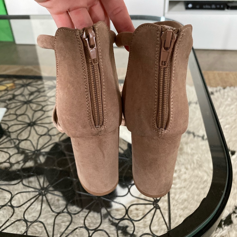 Lulus tan suede heels 7